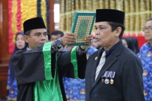 Yota Balad Resmi Lantik Afrizal Azhar Sebagai Sekda Kota Pariaman