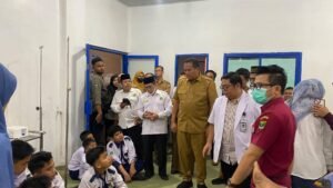 Puluhan Siswa MTsN 1 Pauh Pariaman Alami Mual dan Muntah Usai Santap MBG